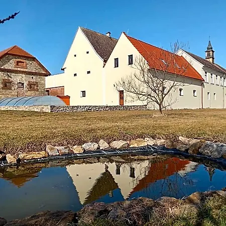 Zamek Drahonice