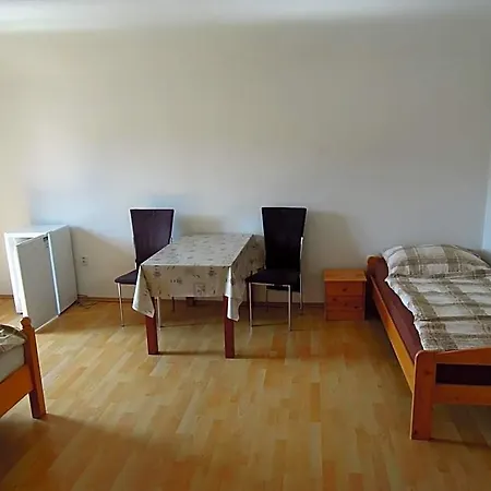 Zamek Drahonice Strunkovice nad Blanicí
