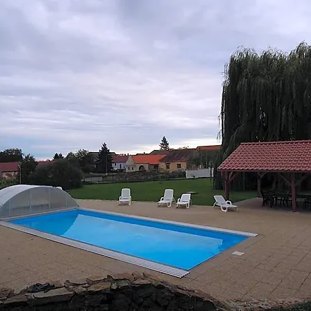 Zamek Drahonice *